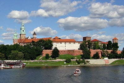 Krakowski Klaster Energii – szansa na zagospodarowanie 9 ha krakowskich dachów w panele fotowoltaiczne