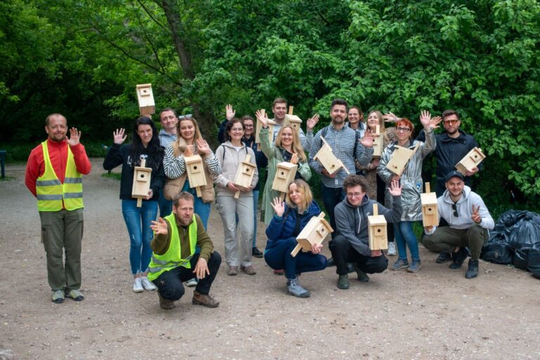 Arval - sprzątanie brzegów Wisły 